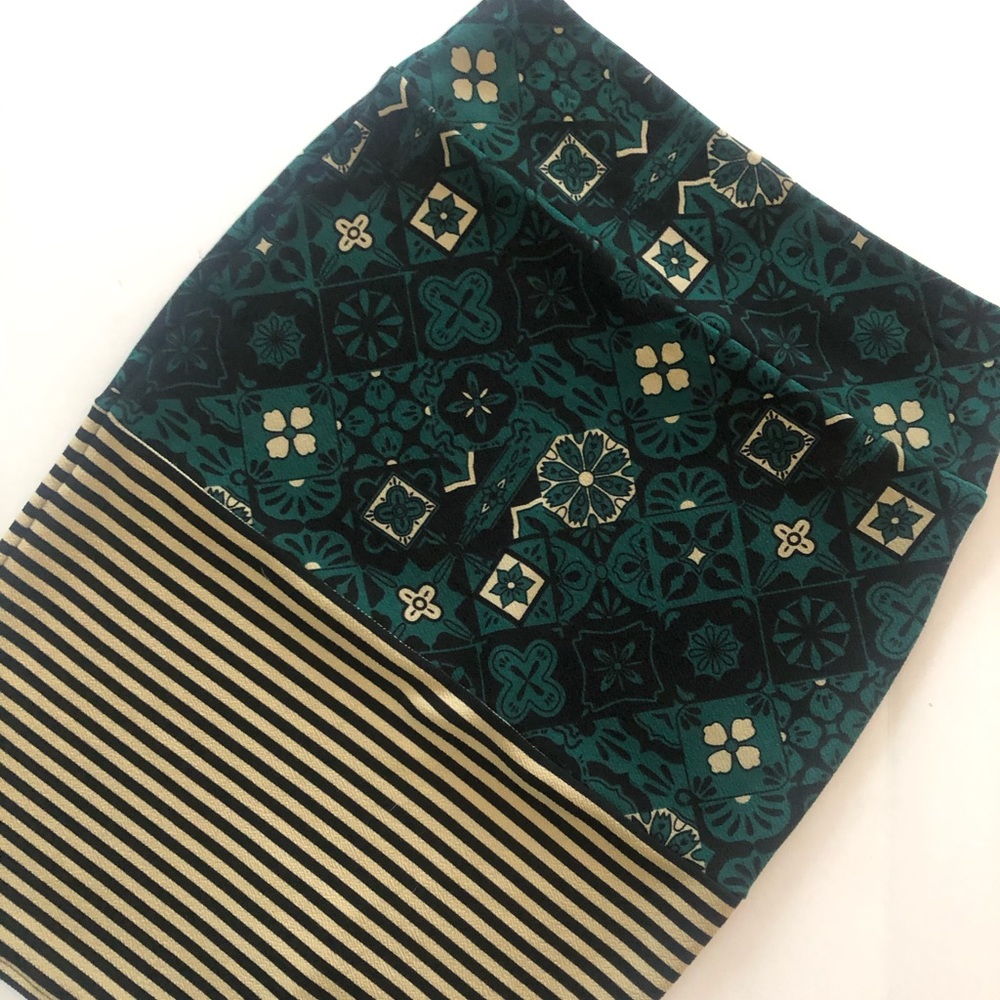 LuLaRoe Cassie skirt